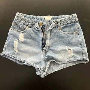 Braided belt line Jean shorts